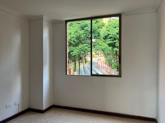 Apartamento de 3 alcobas en arriendo en El Poblado, Medellín, 110 m² · foto 15 de 18