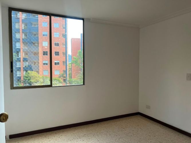 Apartamento de 3 alcobas en arriendo en El Poblado, Medellín, 110 m² · foto 8 de 18