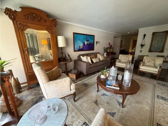 Apartamento de 4 alcobas en venta en Los Balsos, Medellín, 242 m² · foto 4 de 14