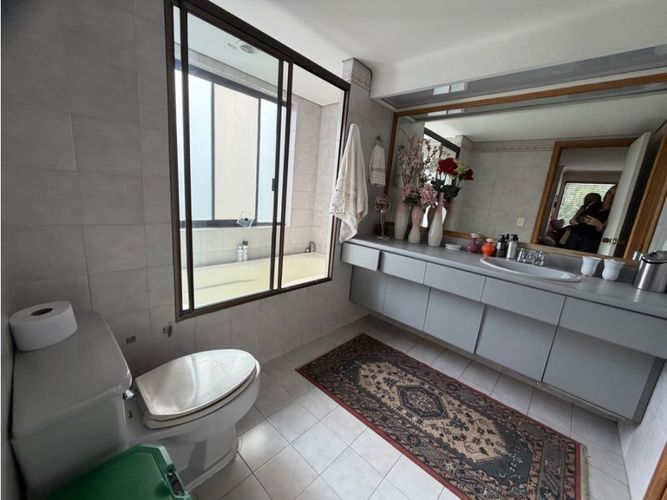 Apartamento de 4 alcobas en venta en Los Balsos, Medellín, 242 m² · foto 10 de 14