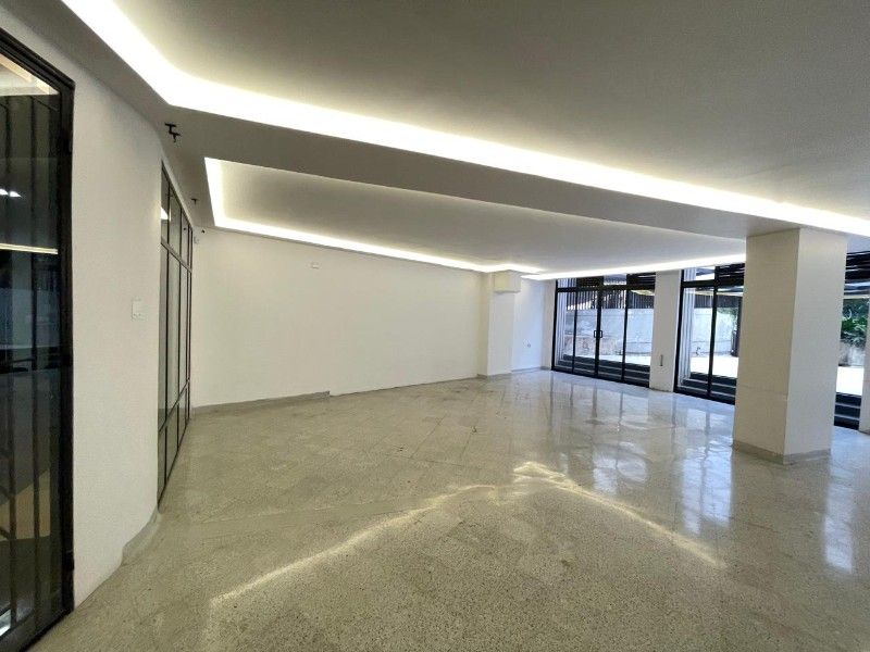Oficina en arriendo en El Poblado, Medellín, 138 m² · foto 2 de 14