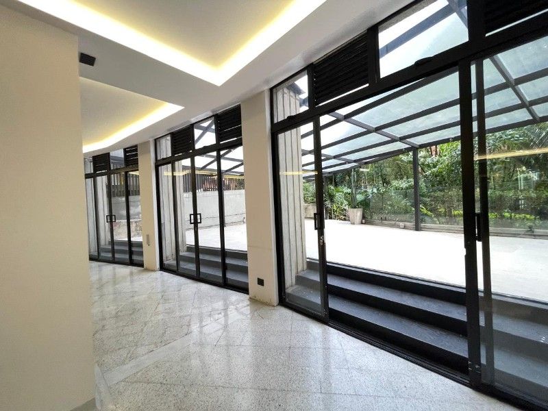 Oficina en arriendo en El Poblado, Medellín, 138 m² · foto 3 de 14