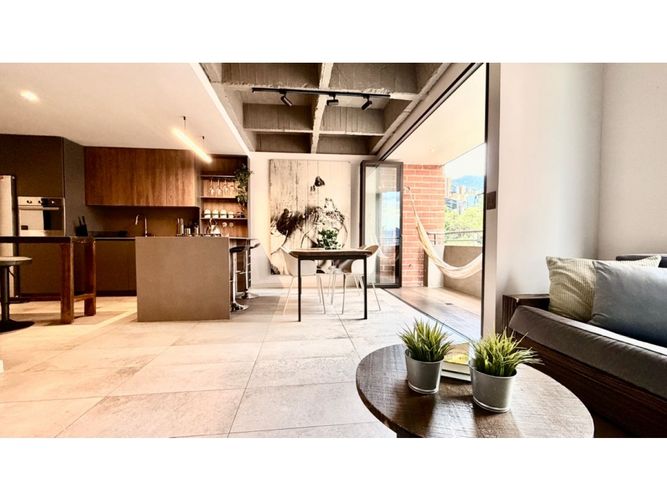Apartamento de 1 alcoba en venta en La Florida, Medellín, 63 m² · foto 2 de 16