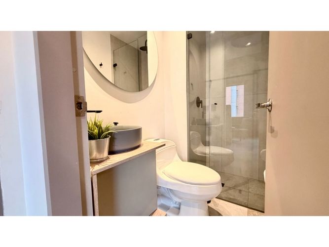 Apartamento de 1 alcoba en venta en La Florida, Medellín, 63 m² · foto 10 de 16
