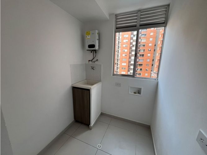 Apartamento de 2 alcobas en arriendo en San Diego, Medellín, 70 m² · foto 7 de 24