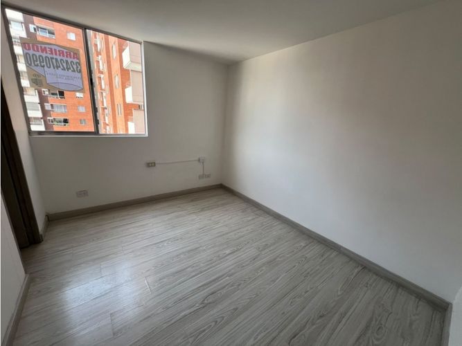 Apartamento de 2 alcobas en arriendo en San Diego, Medellín, 70 m² · foto 10 de 24