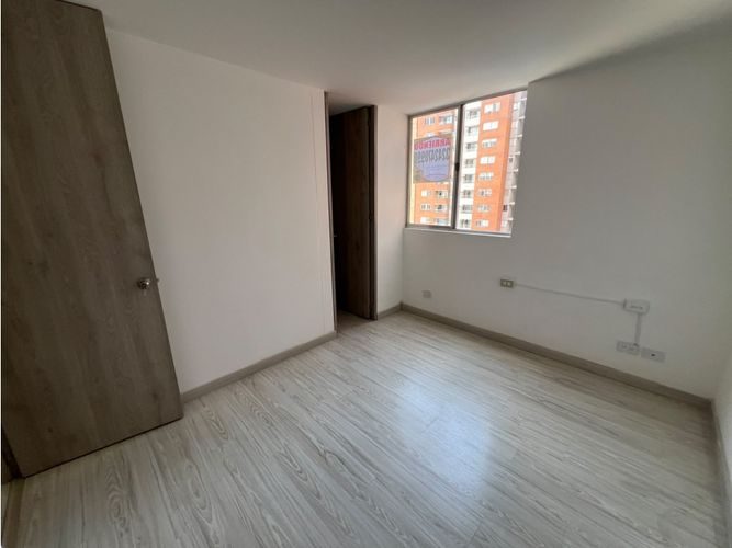 Apartamento de 2 alcobas en arriendo en San Diego, Medellín, 70 m² · foto 11 de 24