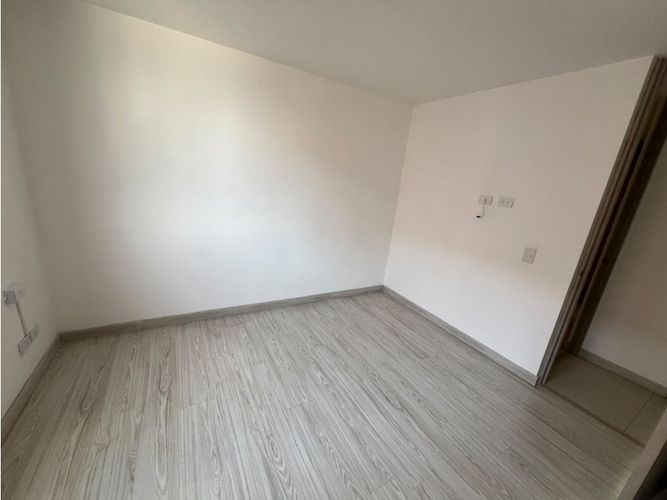 Apartamento de 2 alcobas en arriendo en San Diego, Medellín, 70 m² · foto 12 de 24