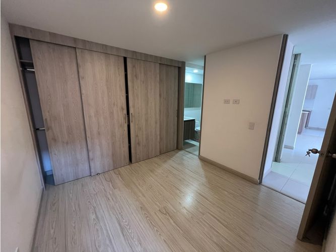 Apartamento de 2 alcobas en arriendo en San Diego, Medellín, 70 m² · foto 16 de 24