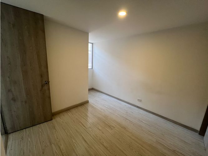 Apartamento de 2 alcobas en arriendo en San Diego, Medellín, 70 m² · foto 18 de 24