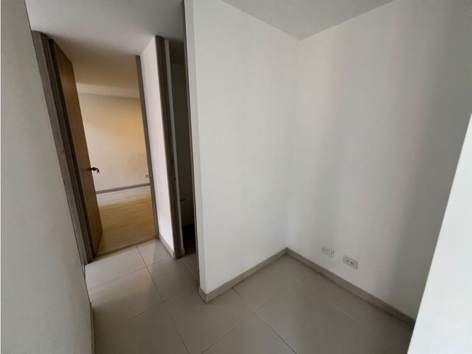 Apartamento de 2 alcobas en arriendo en San Diego, Medellín, 70 m² · foto 19 de 24