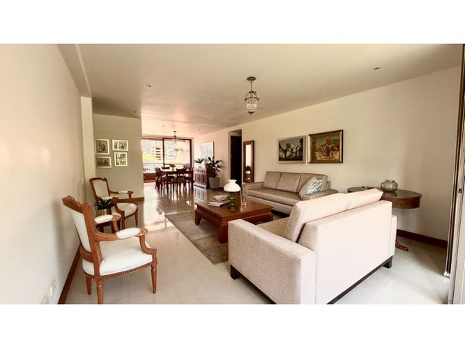Apartamento de 3 alcobas en venta en San Lucas, Medellín, 160 m² · foto 2 de 24