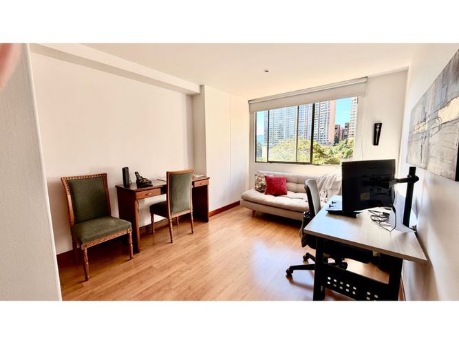 Apartamento de 3 alcobas en venta en San Lucas, Medellín, 160 m² · foto 21 de 24