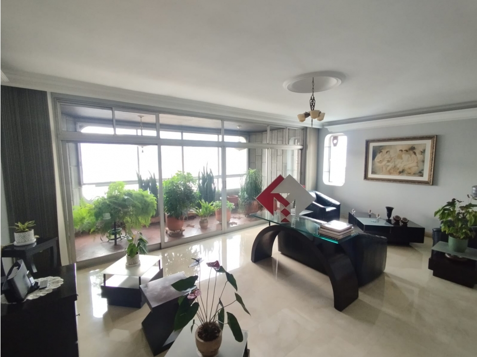 Apartamento en venta en La Candelaria, Medellín · foto 2 de 24