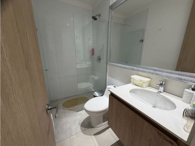 Casa de 3 alcobas en venta en Loma Del Chocho, Envigado, 224 m² · foto 12 de 14