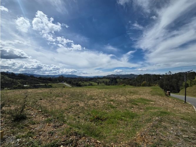 Lote en venta en El Retiro, 1714 m² · foto 5 de 16