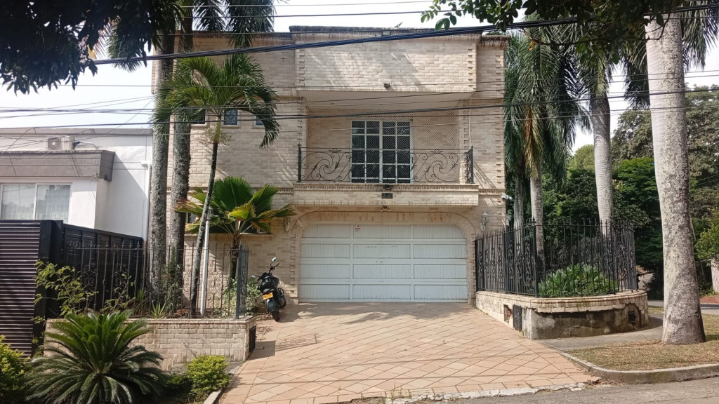Casa en Arriendo en Cristales, Cali