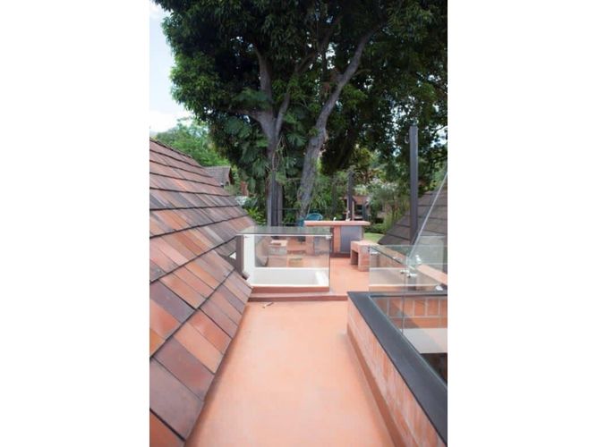 Casa de 3 alcobas en venta en Loma De Las Brujas, Envigado, 193 m² · foto 11 de 24