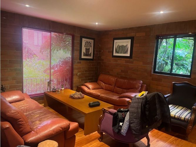 Casa de 3 alcobas en venta en Loma De Las Brujas, Envigado, 193 m² · foto 15 de 24