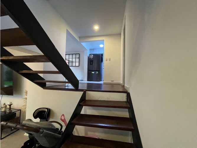 Casa de 4 alcobas en venta en San Lucas, Medellín, 194 m² · foto 5 de 20