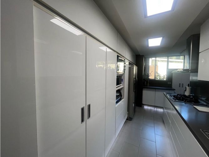 Apartamento de 3 alcobas en venta en El Tesoro, Medellín, 169 m² · foto 17 de 20