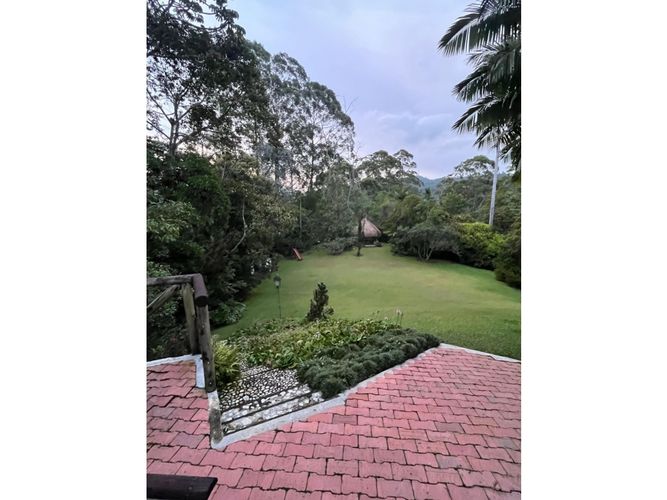 Casa de 4 alcobas en venta en El Porvenir, Rionegro, 394 m² · foto 19 de 24