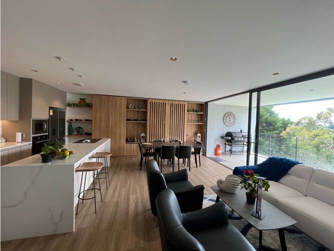 Apartamento de 2 alcobas en venta en El Porvenir, Rionegro, 128 m² · foto 3 de 17