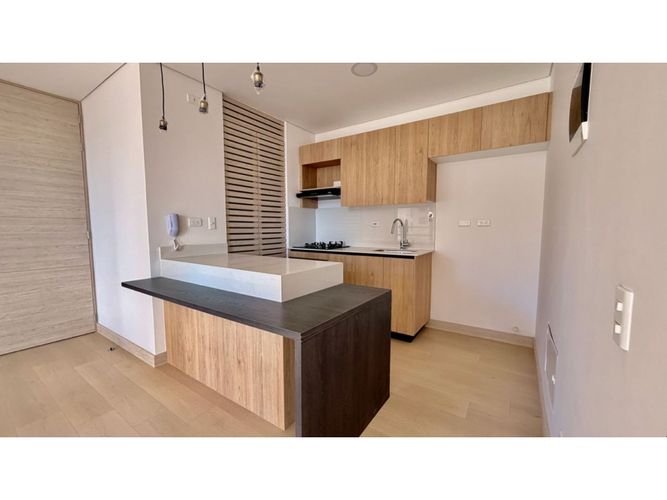 Apartamento de 1 alcoba en venta en Los Balsos, Medellín, 60 m² · foto 4 de 12