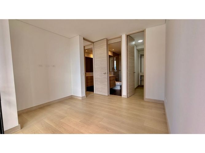 Apartamento de 1 alcoba en venta en Los Balsos, Medellín, 60 m² · foto 9 de 12