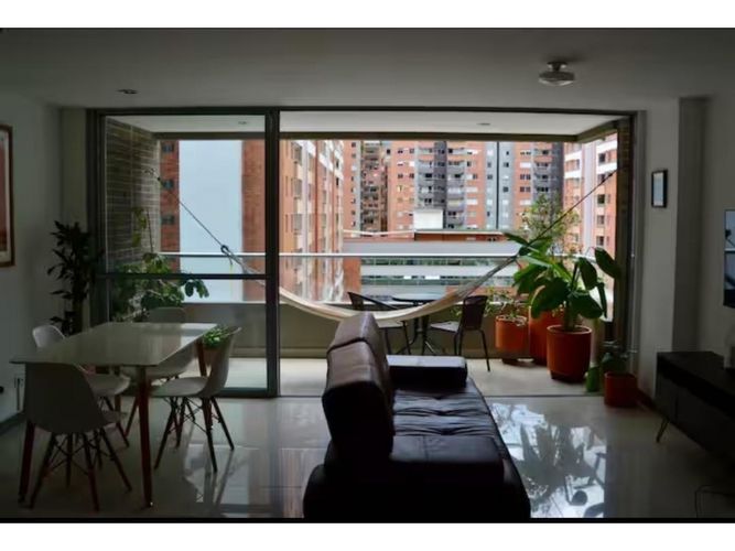 Apartamento de 3 alcobas en arriendo en Ciudad Del Río, Medellín, 90 m² · foto 3 de 13