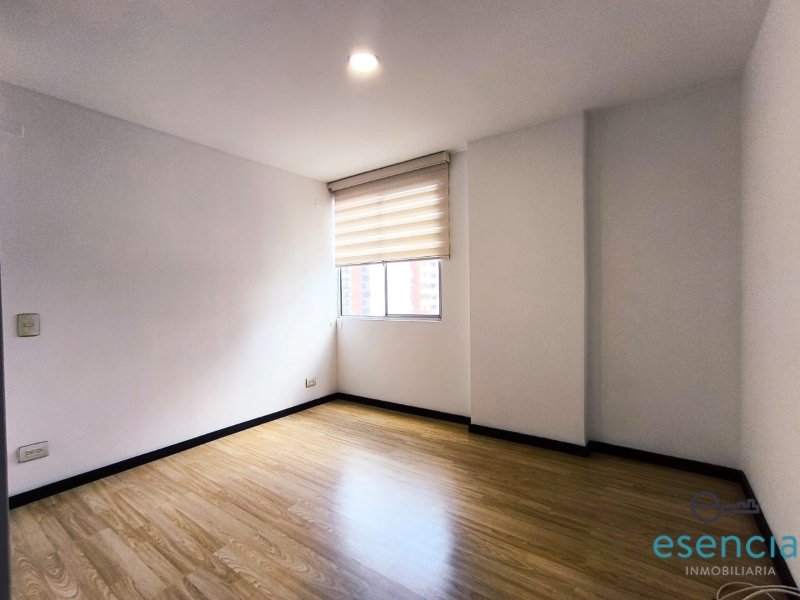 Apartamento en arriendo en Ciudad Del Río, Medellín · foto 8 de 15