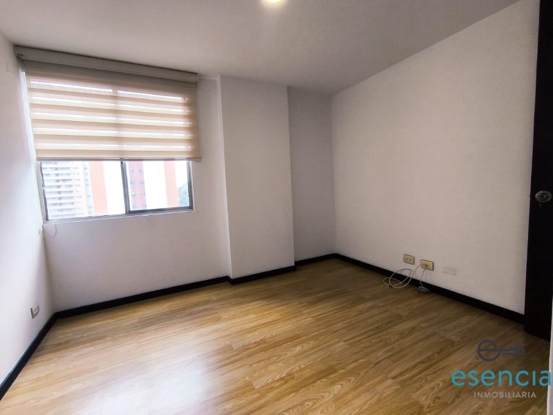 Apartamento en arriendo en Ciudad Del Río, Medellín · foto 10 de 15