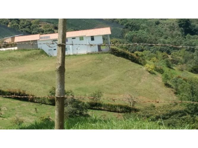 Lote en venta en La Industrial, Marinilla, 3560 m² · foto 5 de 9