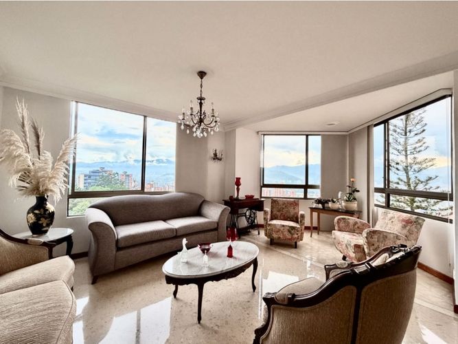 Apartamento de 3 alcobas en venta en El Tesoro, Medellín, 139 m² · foto 2 de 20