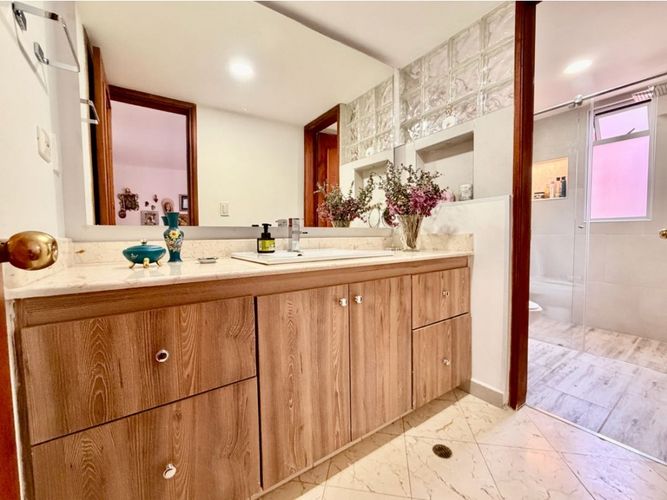 Apartamento de 3 alcobas en venta en El Tesoro, Medellín, 139 m² · foto 11 de 20