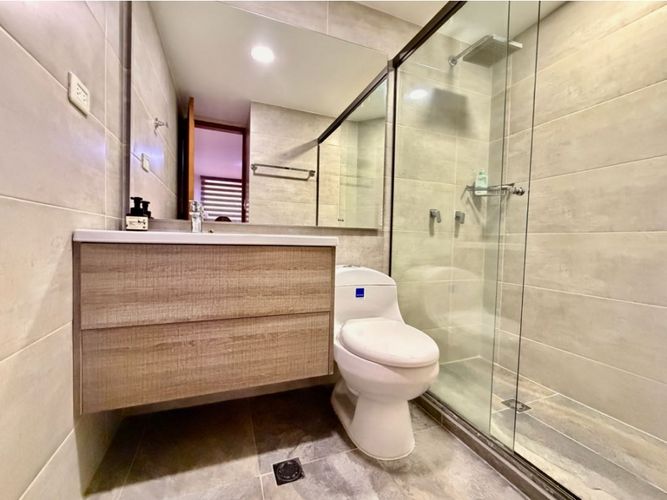 Apartamento de 3 alcobas en venta en El Tesoro, Medellín, 139 m² · foto 16 de 20