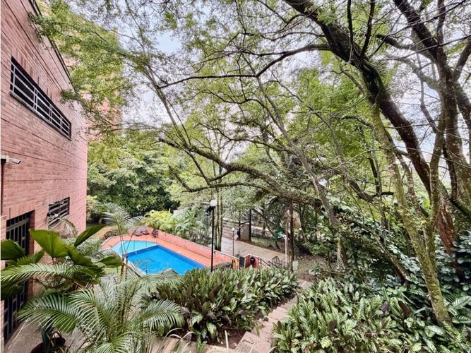 Apartamento de 3 alcobas en venta en El Tesoro, Medellín, 139 m² · foto 18 de 20