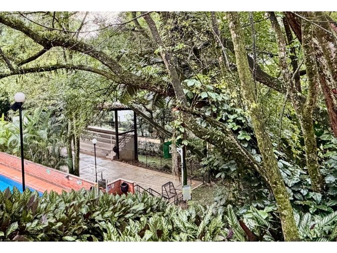 Apartamento de 3 alcobas en venta en El Tesoro, Medellín, 139 m² · foto 19 de 20