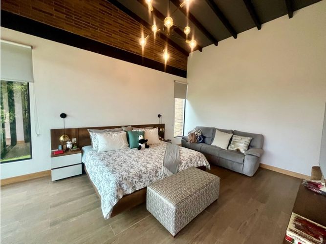 Casa de 4 alcobas en venta en La Ceja, 490 m² · foto 13 de 18