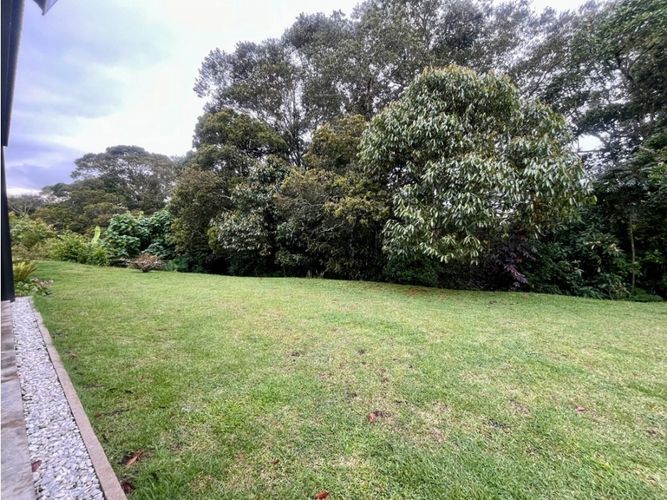 Casa de 4 alcobas en venta en La Ceja, 490 m² · foto 17 de 18