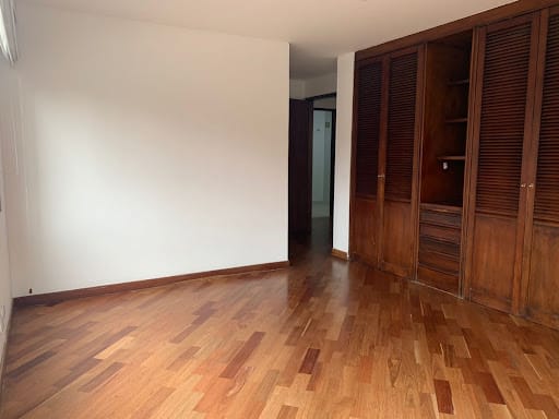 Apartamento de 3 alcobas en venta en San Patricio, Bogotá, 123 m² · foto 2 de 24