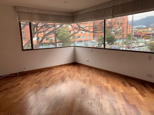 Apartamento de 3 alcobas en venta en San Patricio, Bogotá, 123 m² · foto 3 de 24