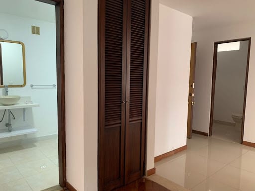 Apartamento de 3 alcobas en venta en San Patricio, Bogotá, 123 m² · foto 8 de 24
