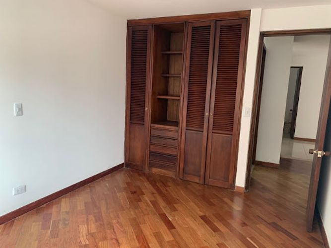 Apartamento de 3 alcobas en venta en San Patricio, Bogotá, 123 m² · foto 11 de 24