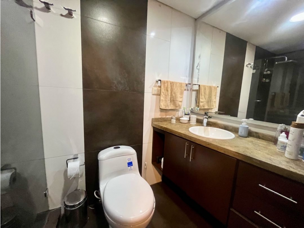 Apartamento en venta en Castropol, Medellín · foto 10 de 21