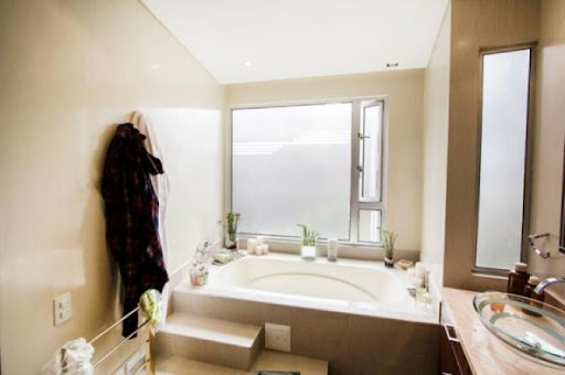 Apartamento en venta en Los Rosales, Bogotá · foto 8 de 12