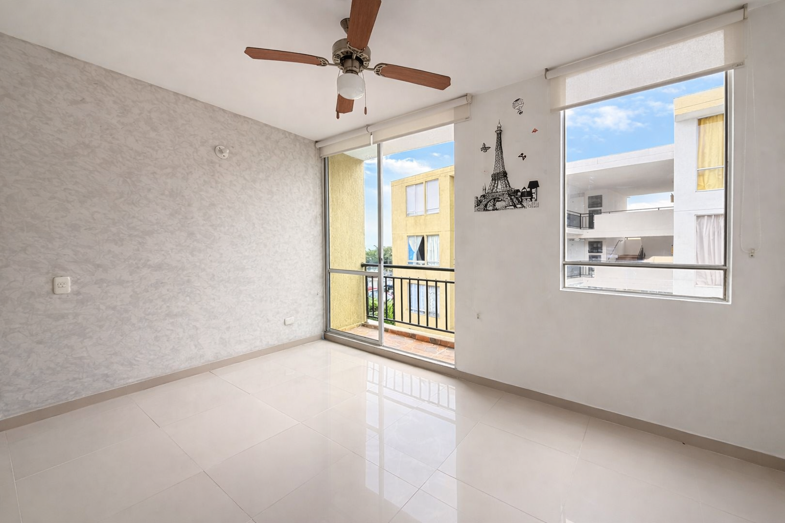 Apartamento en venta en Cr Gratamira, Villavicencio · foto 2 de 13