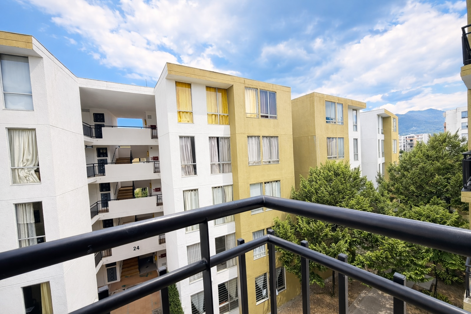 Apartamento en venta en Cr Gratamira, Villavicencio · foto 4 de 13