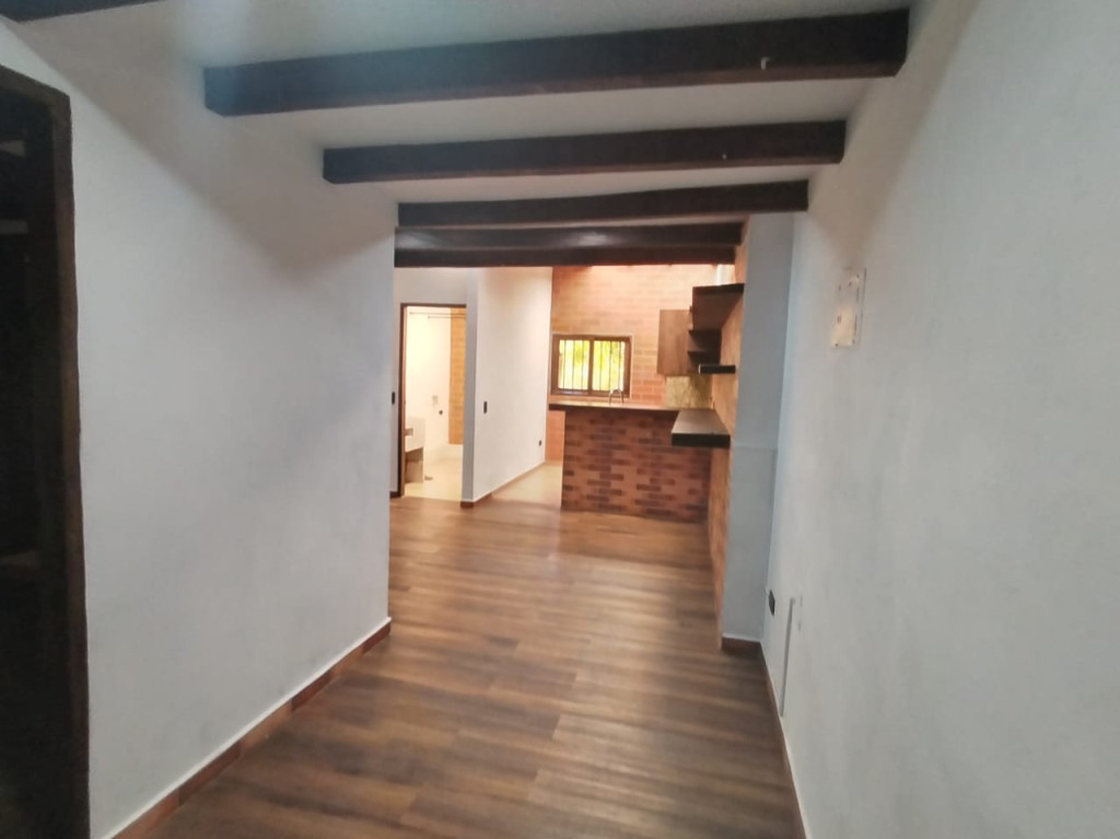 Apartamento en arriendo en Centro, Rionegro · foto 3 de 8