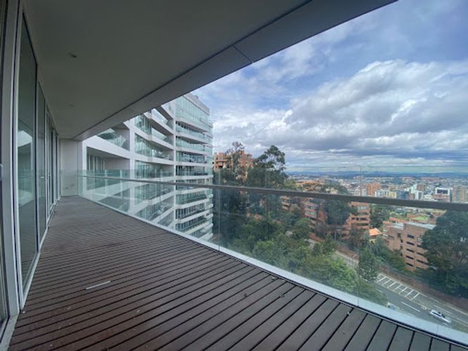 Apartamento de 4 alcobas en venta en Los Rosales, Bogotá, 426 m² · foto 24 de 24